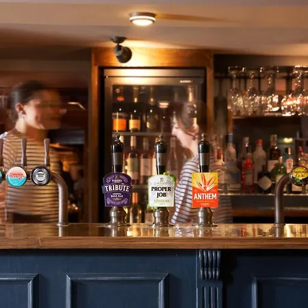 Harbour Inn